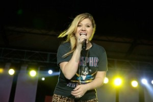 kelly clarkson burnaby